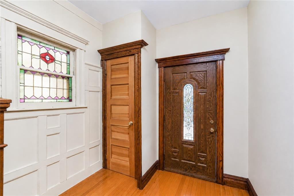 1352 Bay Ridge Parkway Property Photo 10