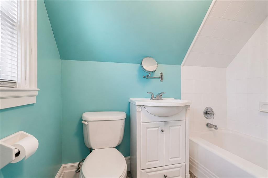 1352 Bay Ridge Parkway Property Photo 29