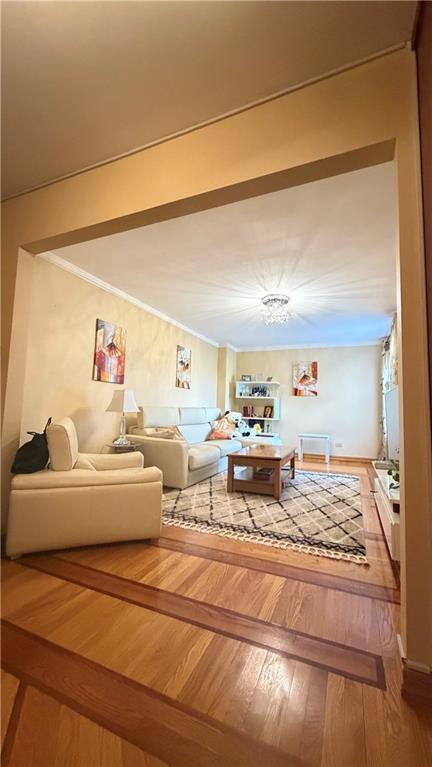 2271 Knapp Street 6E Property Photo 1
