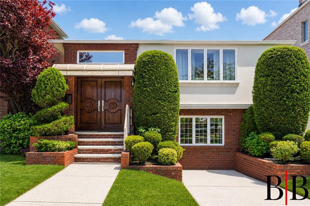8 Bassett Avenue Property Photo 1