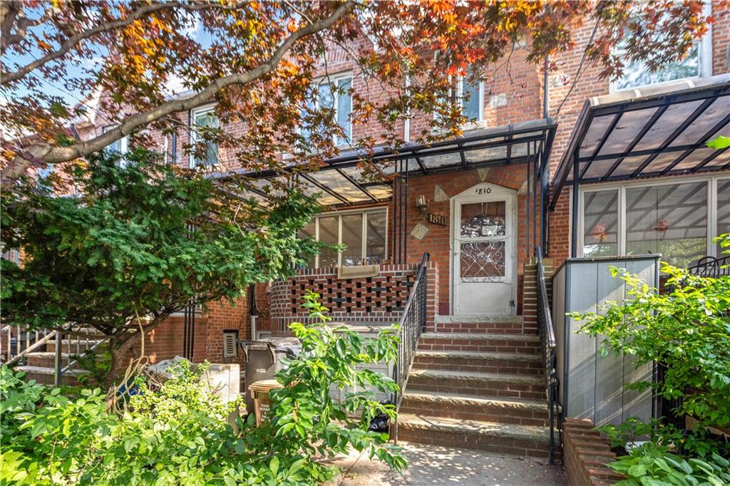 1810 Avenue X Property Photo 1