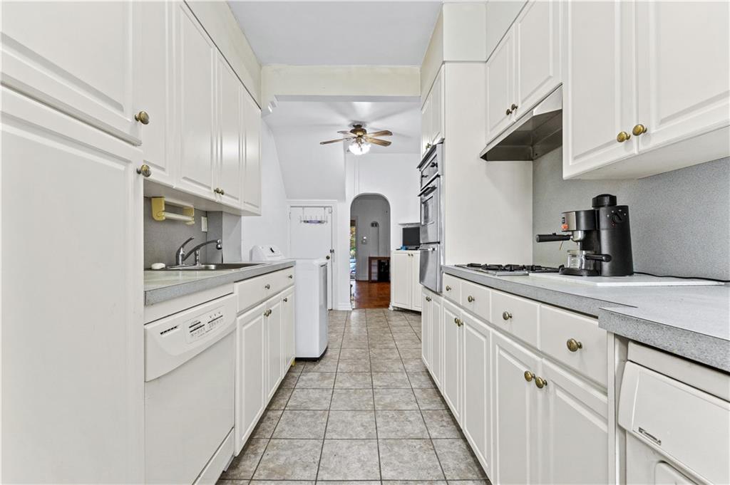 1810 Avenue X Property Photo 11