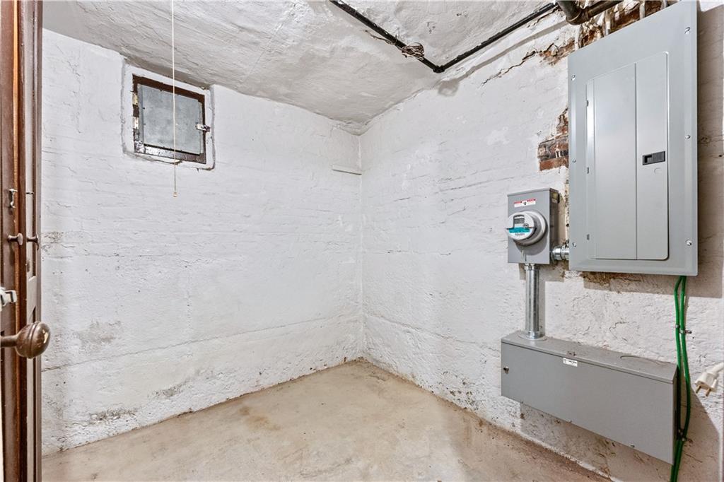 1810 Avenue X Property Photo 24