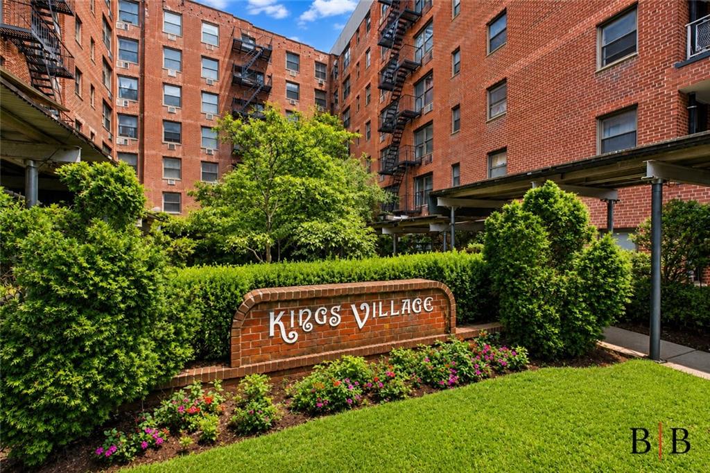 1199 East 53rd Street 3R Property Photo 1