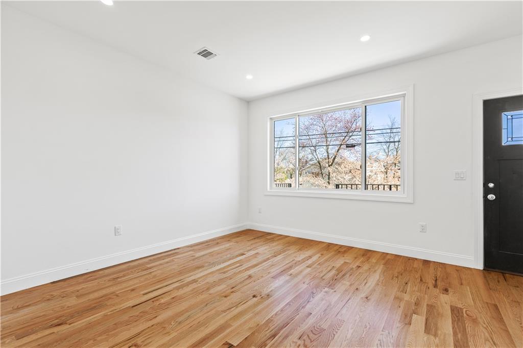 1016 Annadale Road Property Photo 7
