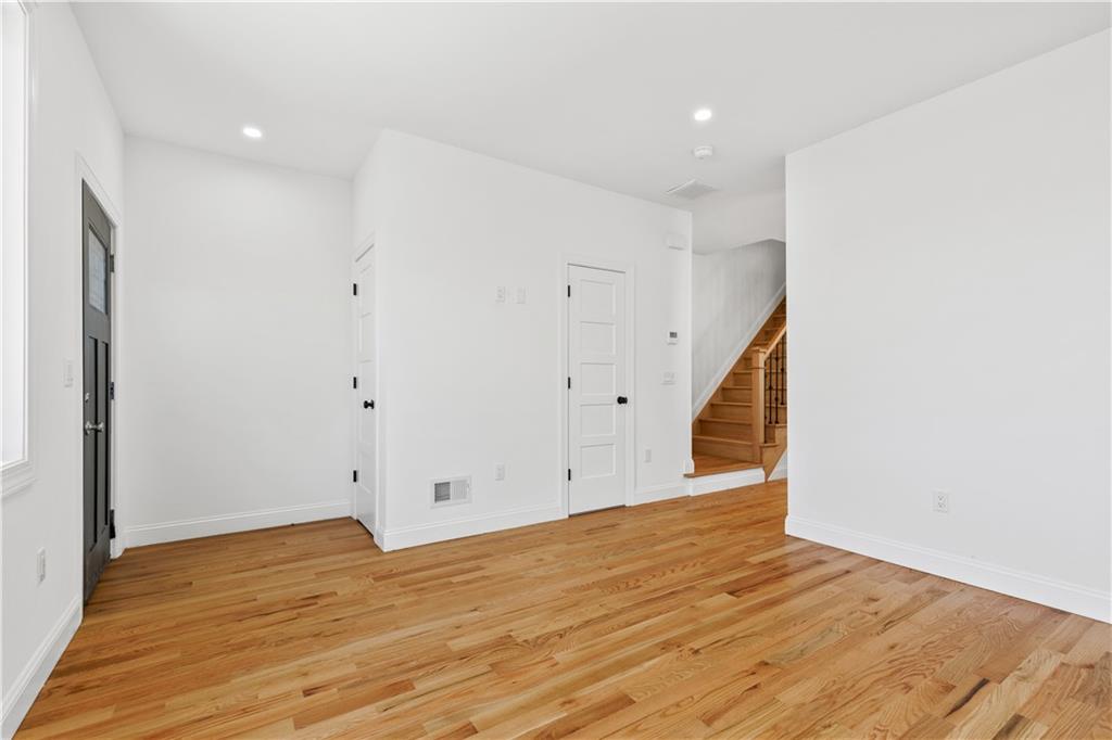1016 Annadale Road Property Photo 8