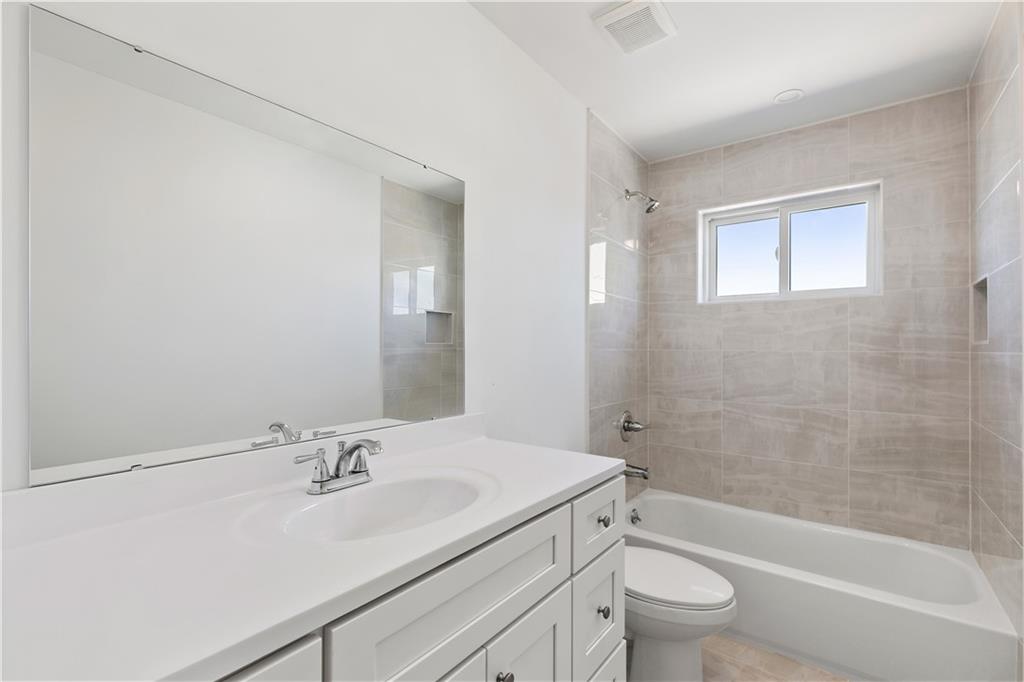 1016 Annadale Road Property Photo 24