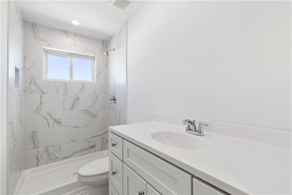 1016 Annadale Road Property Photo 32