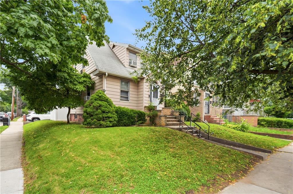 7601 164th Street Property Photo 3