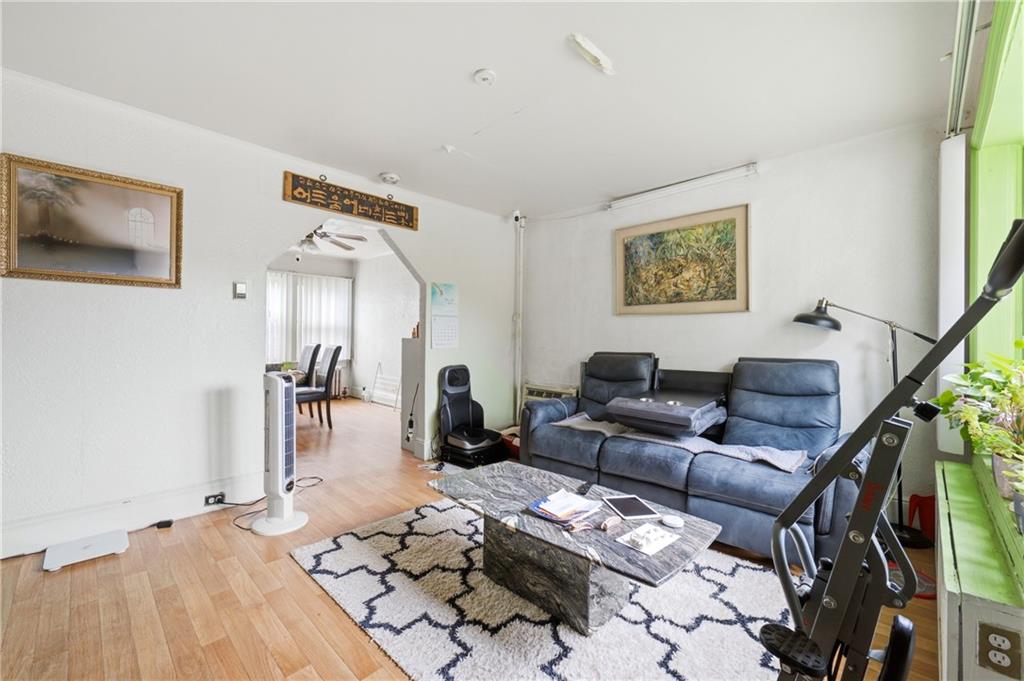 7601 164th Street Property Photo 5