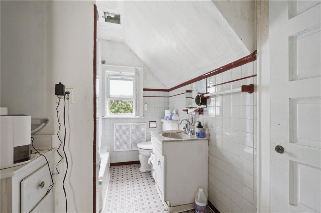 7601 164th Street Property Photo 13