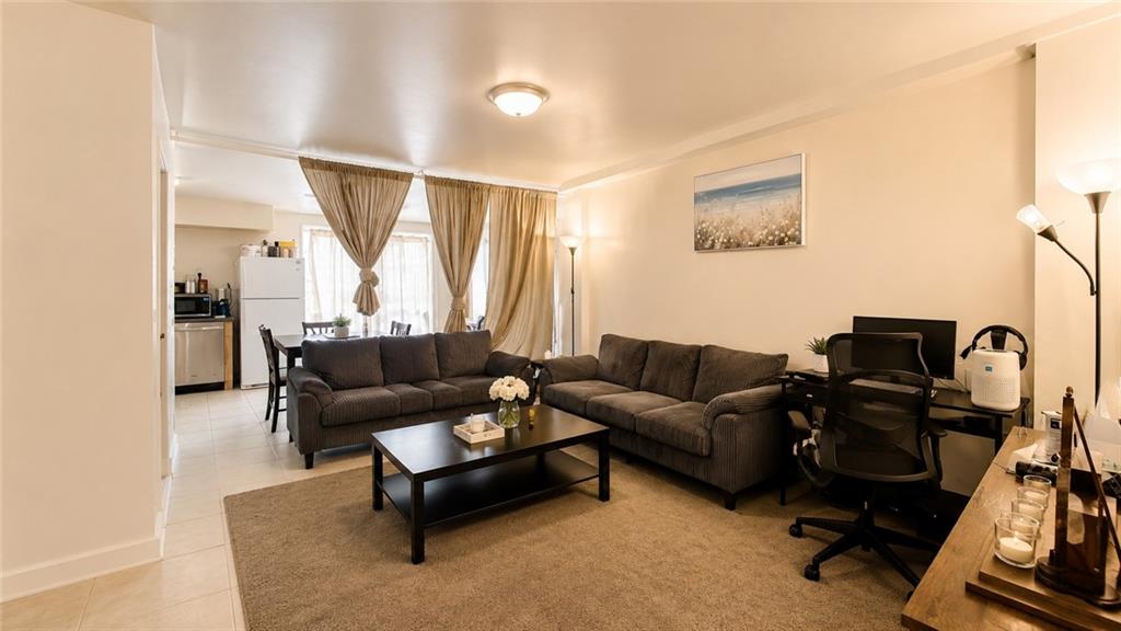 2630 Harway Avenue Property Photo 4
