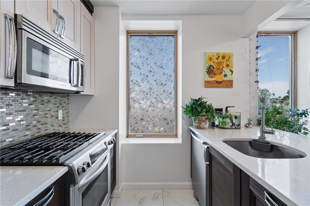 129 West End Avenue #3 Property Photo 6
