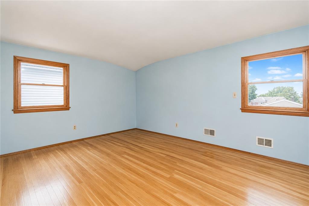 627 Lamoka Avenue Property Photo 17