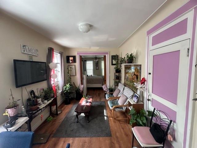 6050 Putnam Avenue Property Photo 10