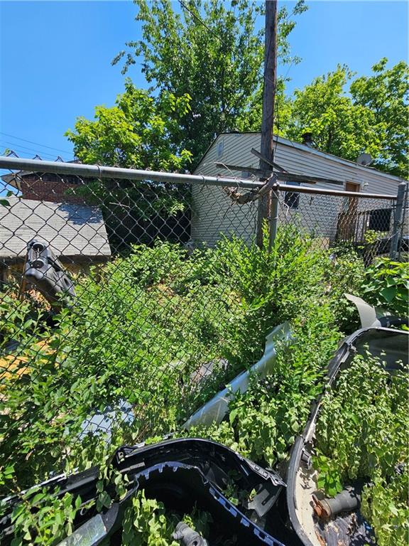 3410 Richmond Terrace Property Photo 4