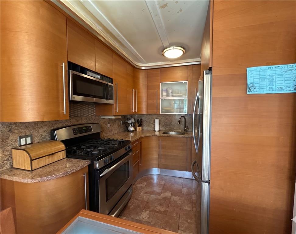 354 Van Sicklen Street 3A Property Photo 1