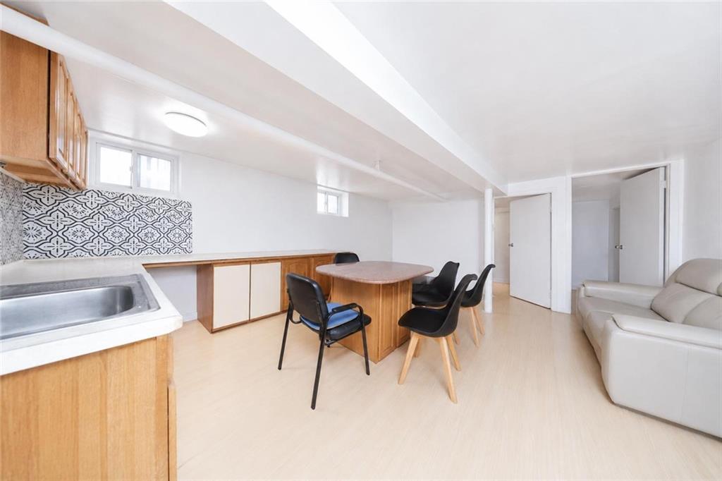 193 Forbell Street Property Photo 11
