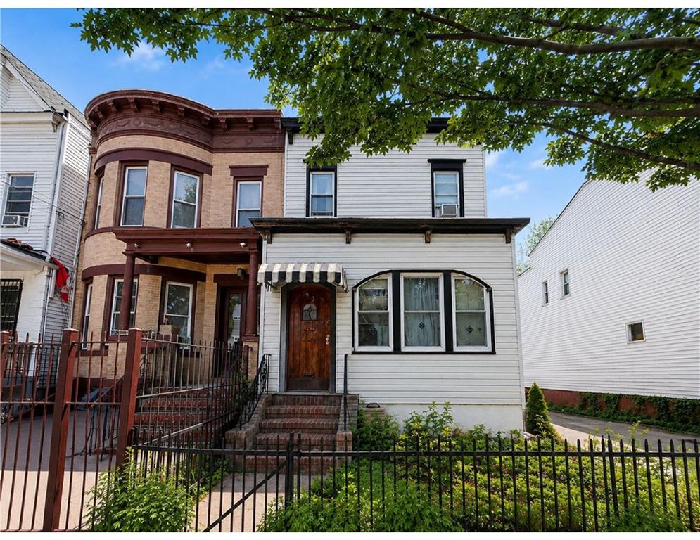 93 Linwood Street Property Photo 1