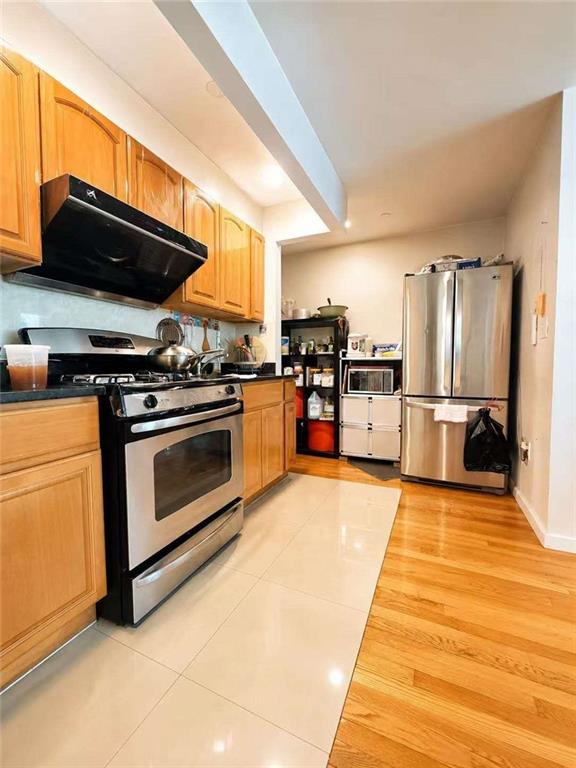 638 50th Street 2b Property Photo 5