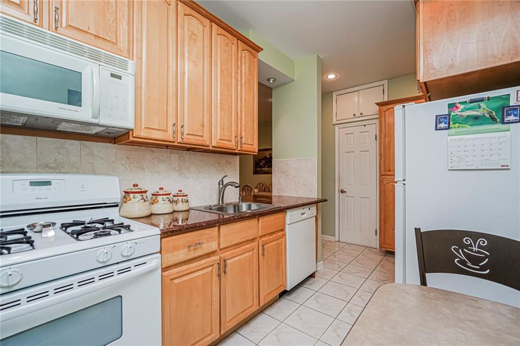 7609 4th Avenue A7 Property Photo 4