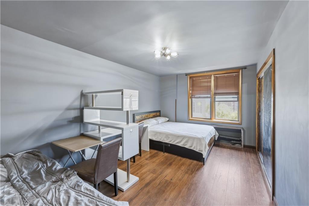 1075 Sheepshead Bay Road 7b Property Photo 3