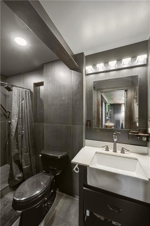 1075 Sheepshead Bay Road 7b Property Photo 7