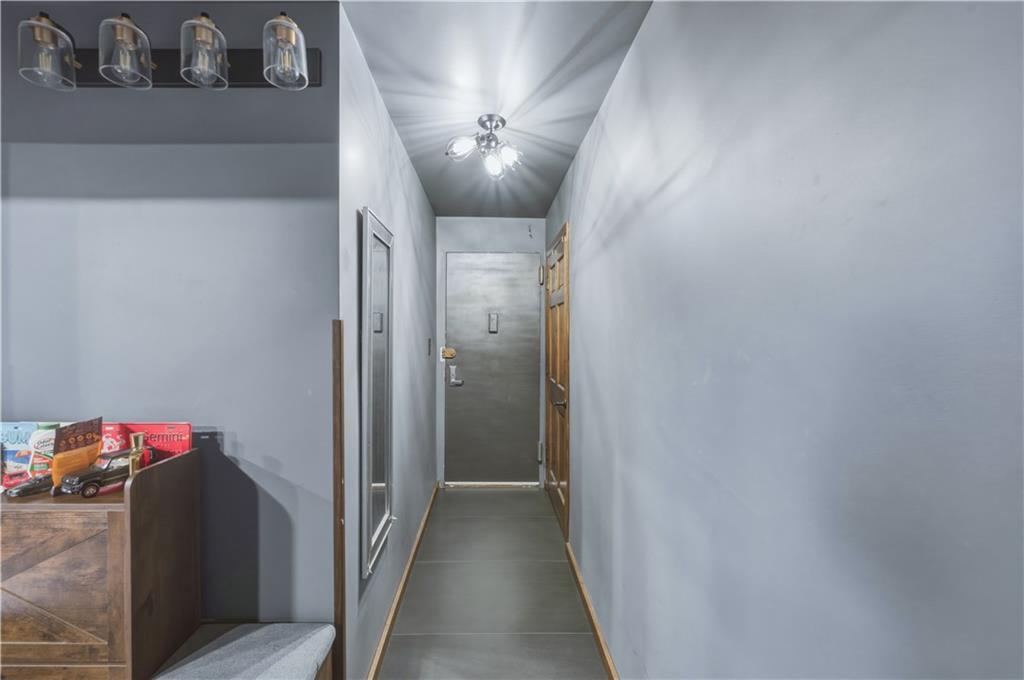 1075 Sheepshead Bay Road 7b Property Photo 14