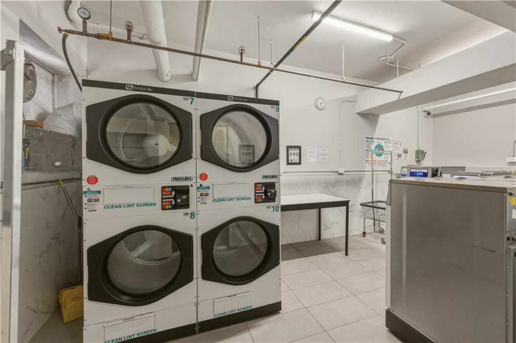 1075 Sheepshead Bay Road 7b Property Photo 17