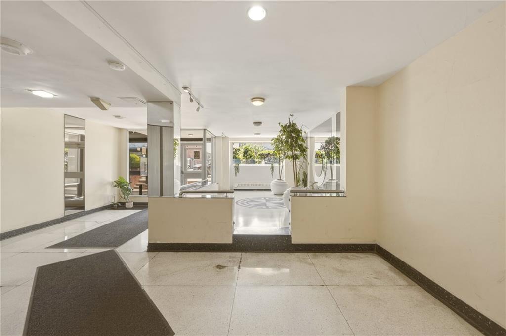 1075 Sheepshead Bay Road 7b Property Photo 19