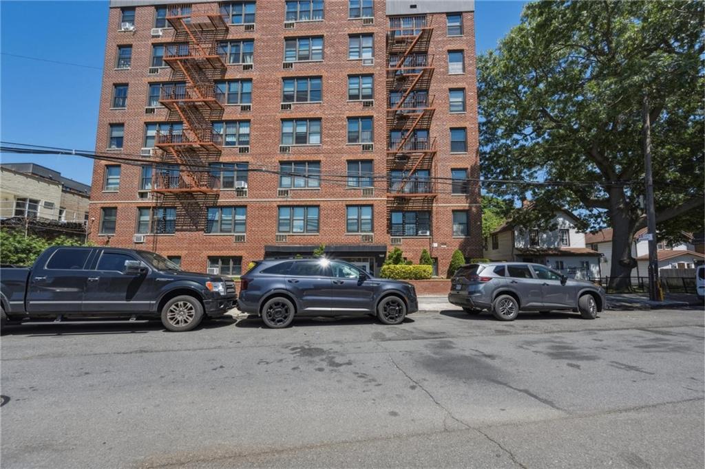 1075 Sheepshead Bay Road 7b Property Photo 23