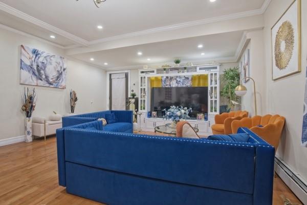 10219 213th Street Property Photo 6