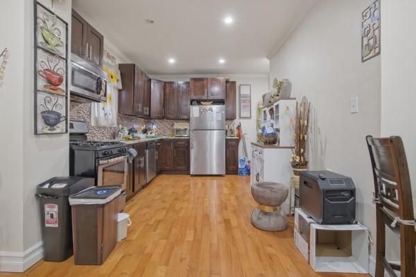 10219 213th Street Property Photo 7