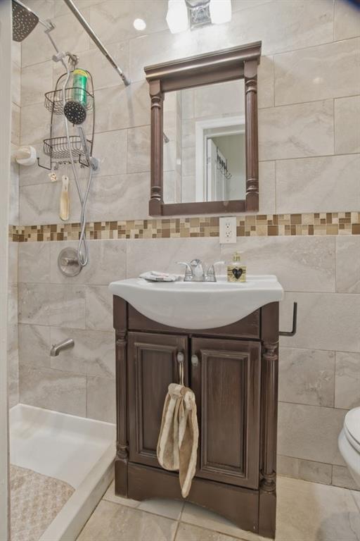 10219 213th Street Property Photo 13