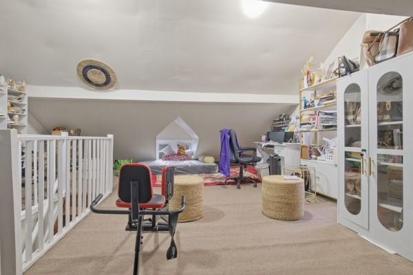 10219 213th Street Property Photo 25