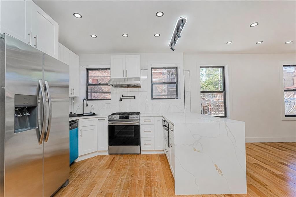 994 East 54th Street Property Photo 7