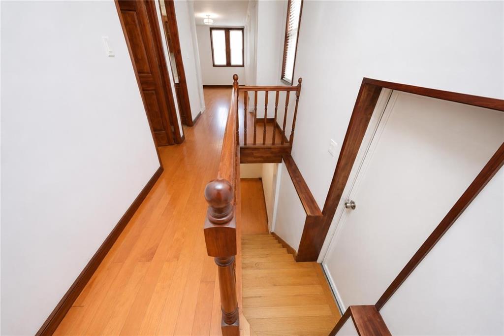 1390 West 7th Street Property Photo 9
