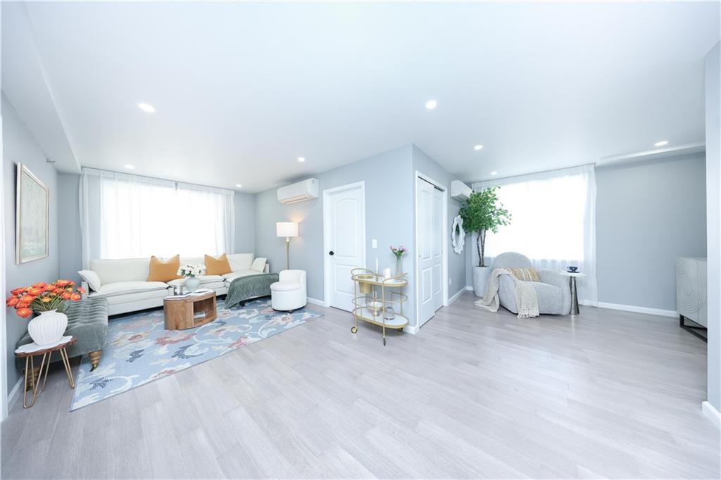 1725 68th Street #3R Property Photo 1