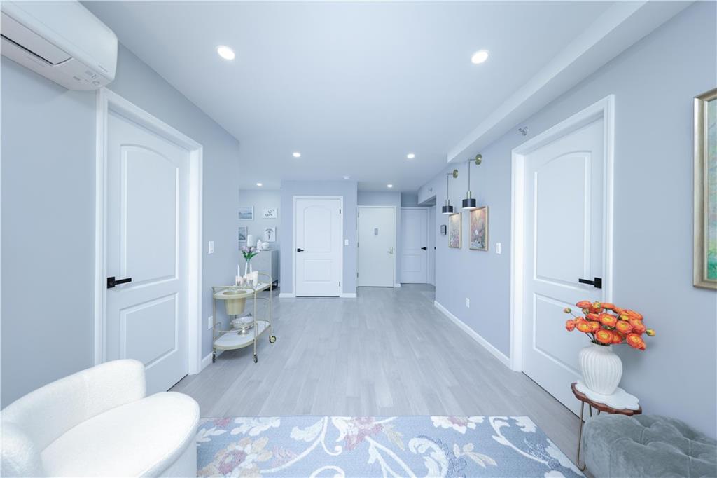 1725 68th Street #3r Property Photo 4