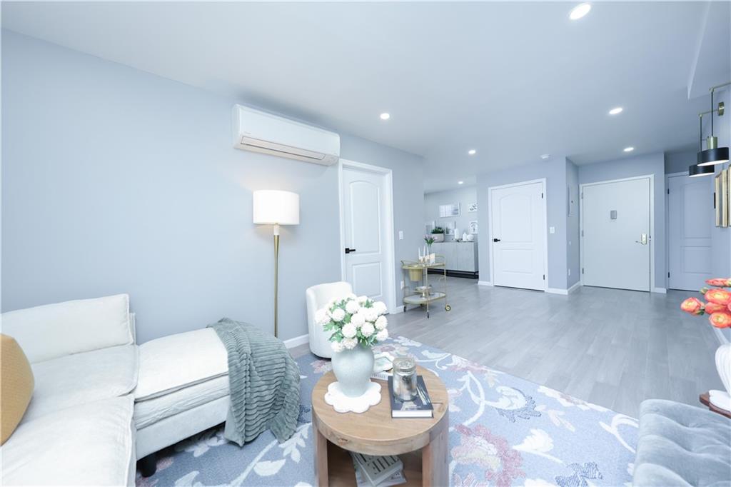 1725 68th Street #3r Property Photo 5