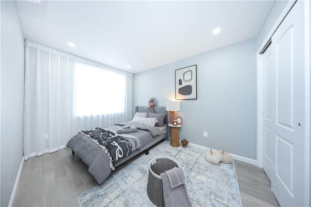 1725 68th Street #3r Property Photo 10