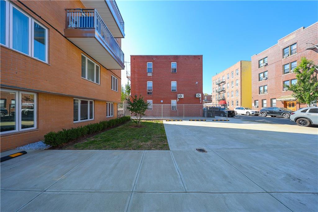 1725 68th Street #3r Property Photo 15