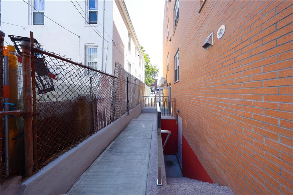 1725 68th Street #3r Property Photo 16
