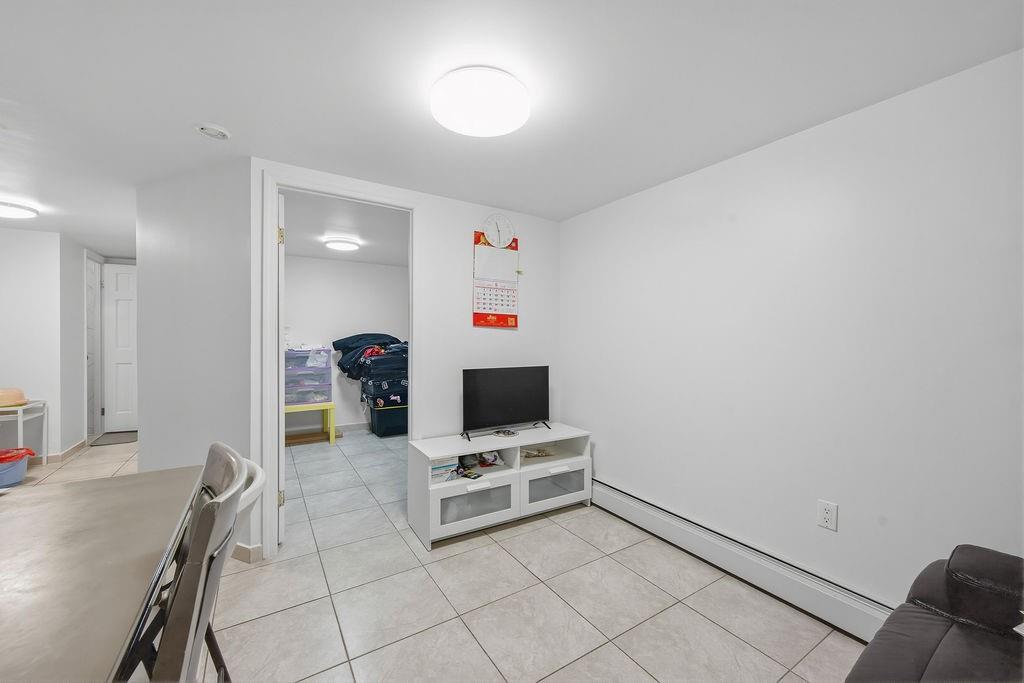 72 Bay 38th Street Property Photo 22