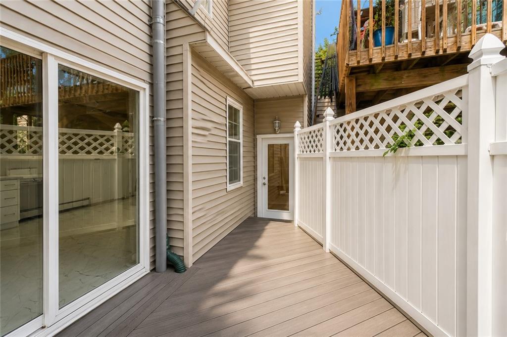 12 Lexington Lane Property Photo 11