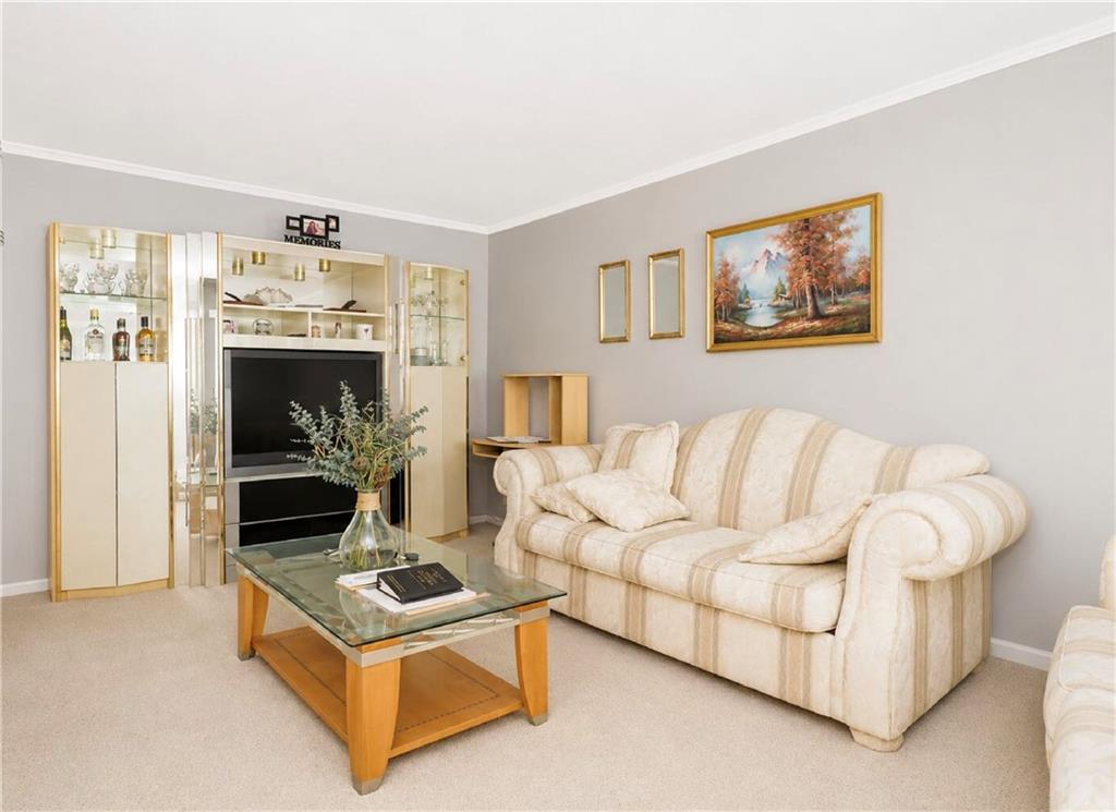 1307 East 98th Street Property Photo 4