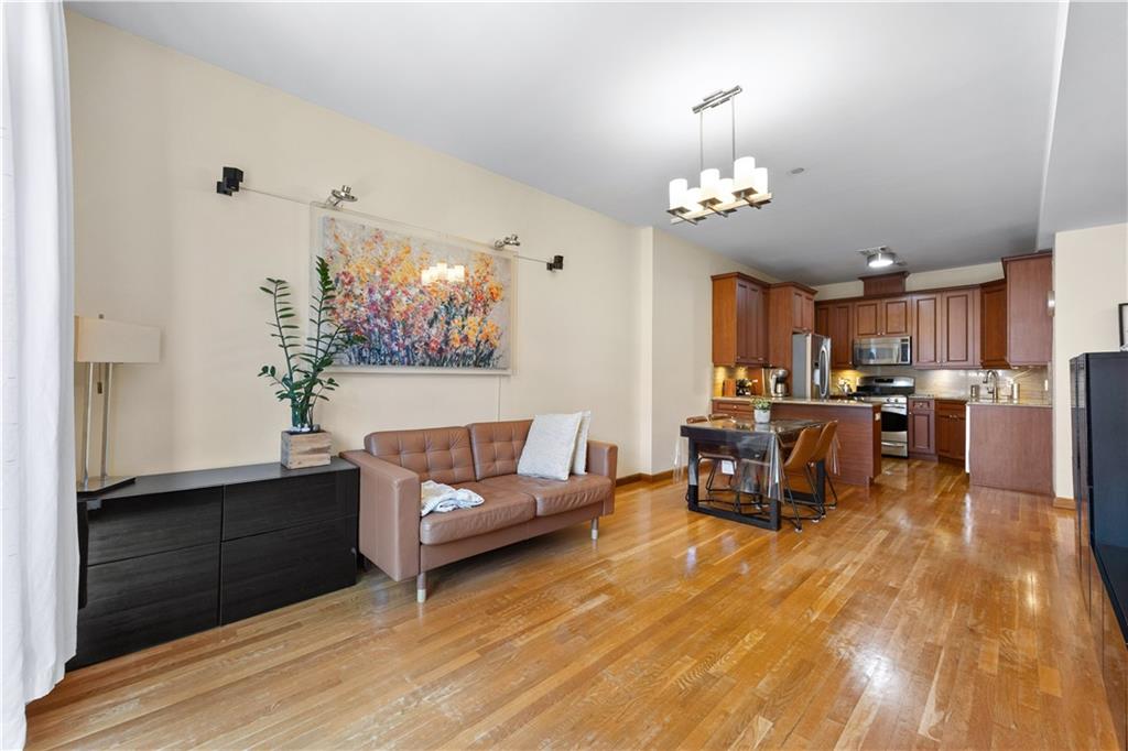 622 Foster Avenue 5C Property Photo 1