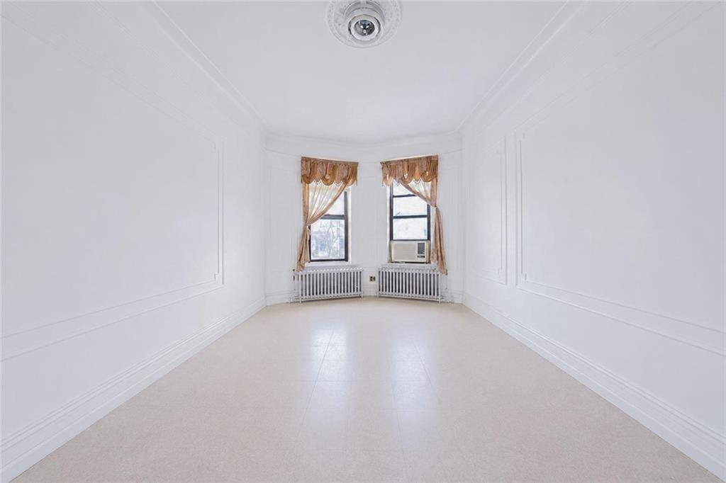 665 59th Street Property Photo 7