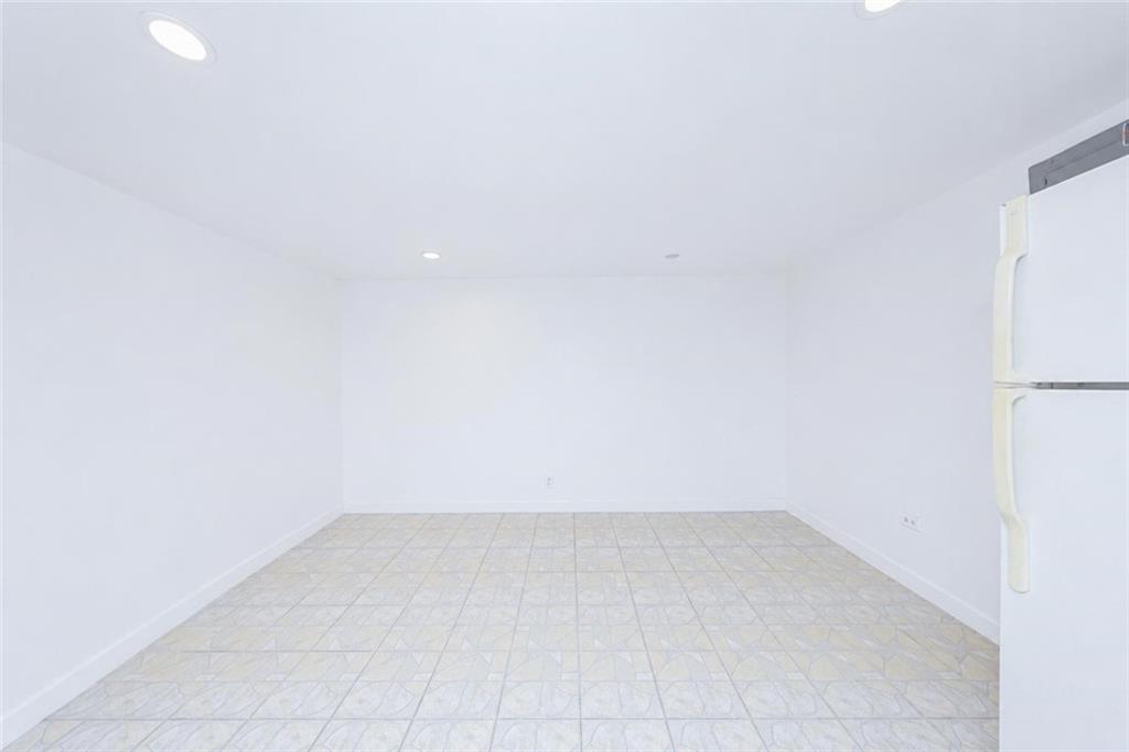665 59th Street Property Photo 13