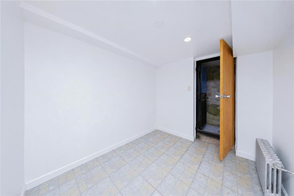 665 59th Street Property Photo 21